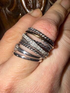 Mixed metal crossover Multi-Band Rope and Pavé Sz7 ring